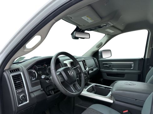Used 2018 RAM 1500 Big Horn AWD/4WD image 9