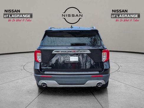 Used 2021 Ford Explorer Limited w/ Equipment Group 301A image 6