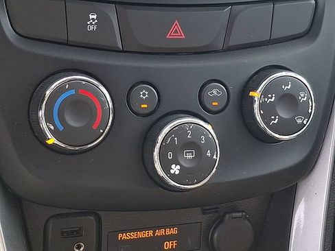 Used 2019 Chevrolet Trax LS FWD image 20