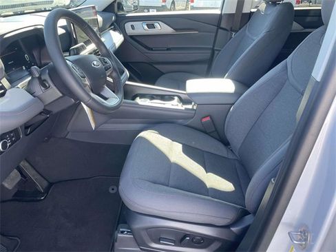 New 2026 Ford Explorer Active image 7