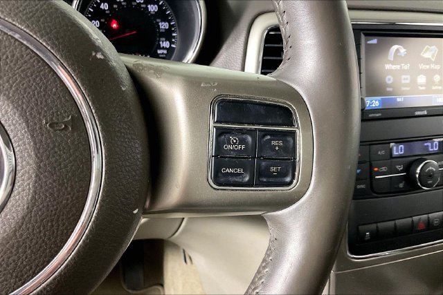 Used 2012 Jeep Grand Cherokee Laredo RWD image 9