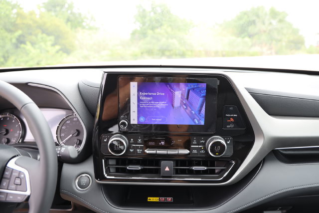 New 2026 Toyota Highlander XLE AWD/4WD image 18