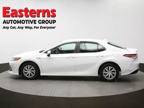 Used 2020 Toyota Camry LE image 61