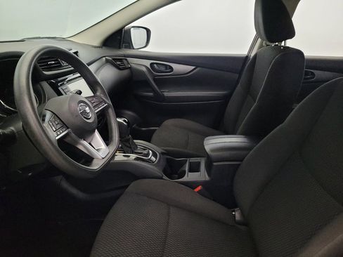 Used 2019 Nissan Rogue Sport S w/ Appearance Package AWD/4WD image 17