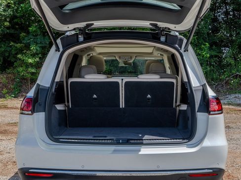 Used 2020 Mercedes-Benz GLS 450 4MATIC image 9