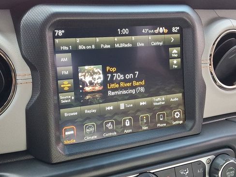 Certified 2022 Jeep Gladiator Overland image 18