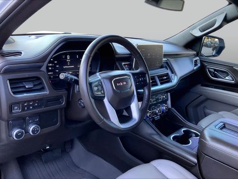 Used 2023 GMC Yukon SLT w/ SLT Premium Package RWD image 15