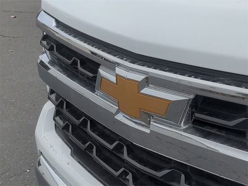 Used 2022 Chevrolet Silverado 1500 LT w/ Protection Package image 31