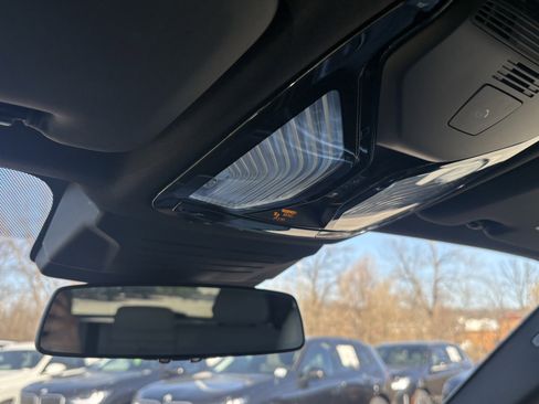 Used 2025 BMW X5 M60i w/ Climate Comfort Package image 27