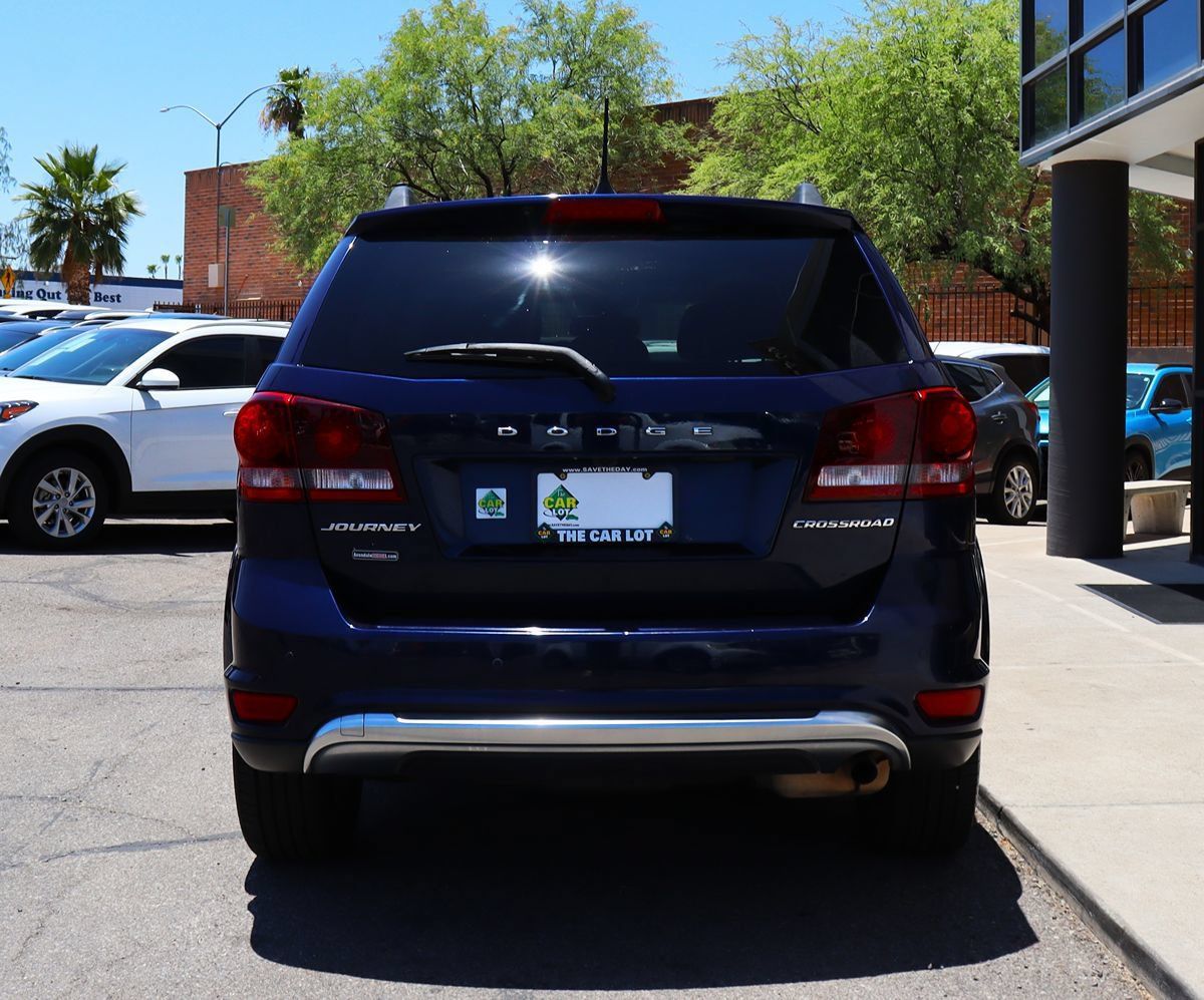 Used 2020 Dodge Journey Crossroad FWD image 11
