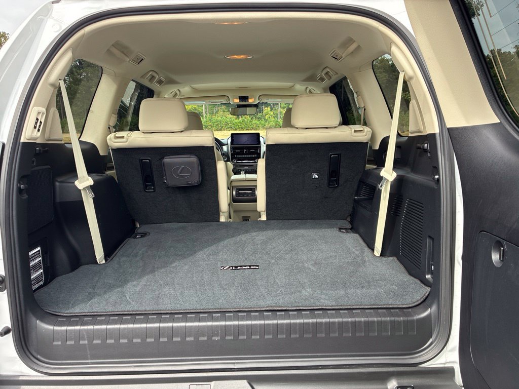 Certified 2023 Lexus GX 460 Premium w/ Accessory Package AWD/4WD image 8