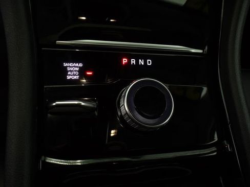 Certified 2023 Jeep Grand Cherokee Limited w/ Black Appearance Package AWD/4WD image 12