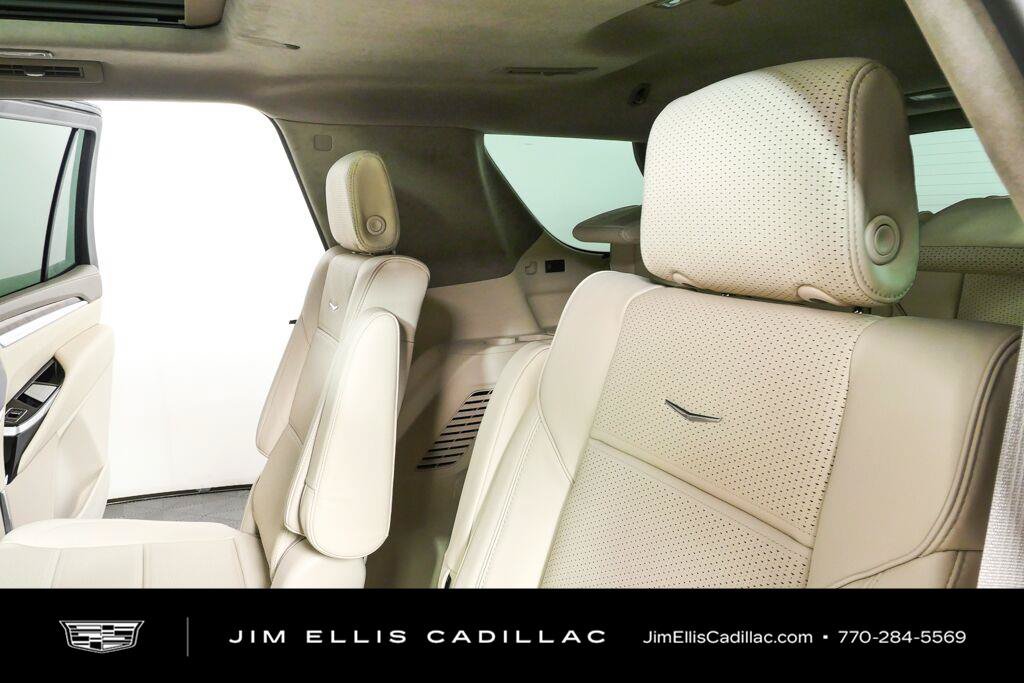 New 2026 Cadillac Escalade Platinum Sport w/ LPO, ONYX Package AWD/4WD image 24