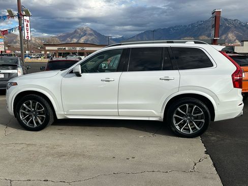 Used 2018 Volvo XC90 T5 Momentum w/ Convenience Package image 8