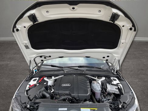 Used 2022 Audi A4 2.0T Premium w/ Convenience Package image 13
