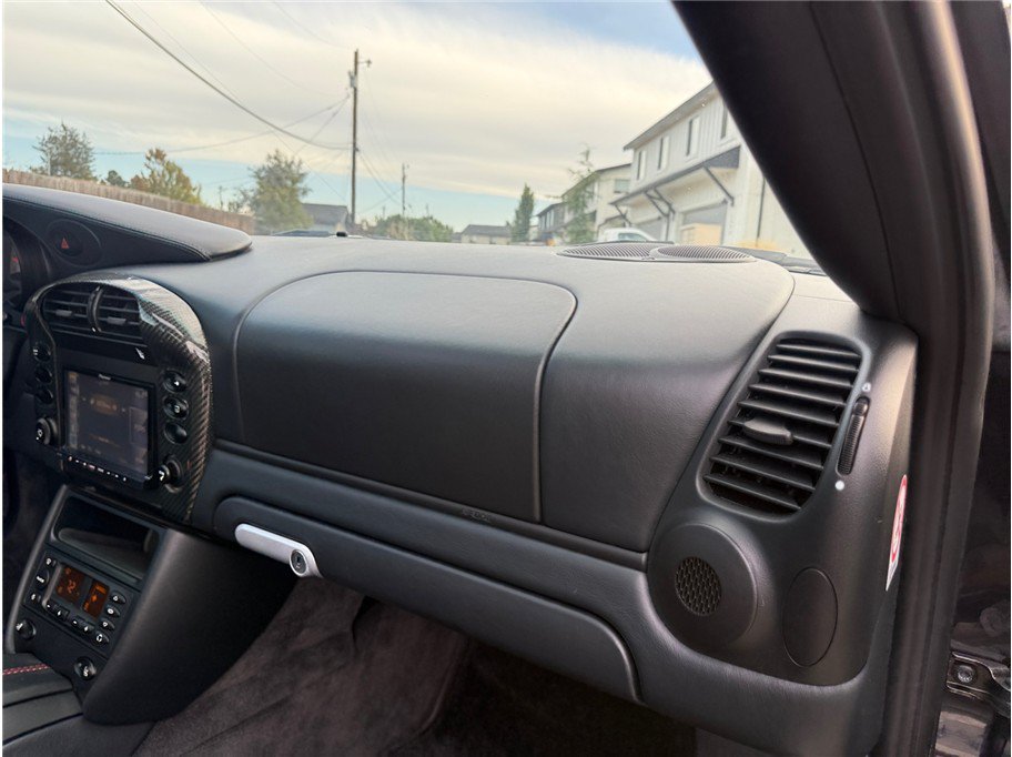Used 2004 Porsche 911 Carrera 4S AWD/4WD image 40