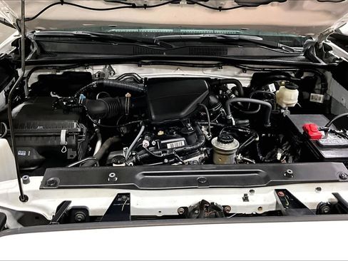 Certified 2019 Toyota Tacoma SR AWD/4WD image 28