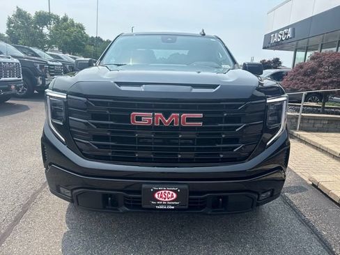 Used 2023 GMC Sierra 1500 Elevation AWD/4WD image 2