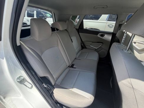 Used 2021 Kia Soul LX FWD image 13