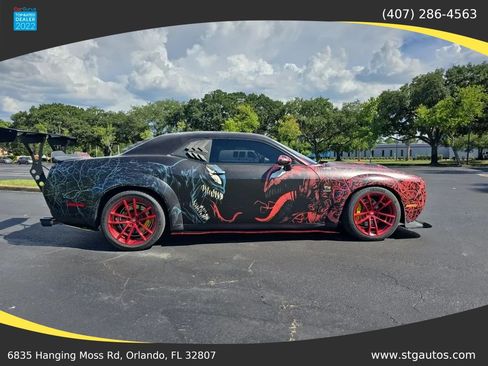 Used 2020 Dodge Challenger R/T Scat Pack RWD image 12