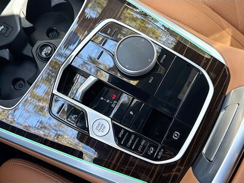 Used 2026 BMW X5 xDrive40i w/ Parking Assistance Package image 29