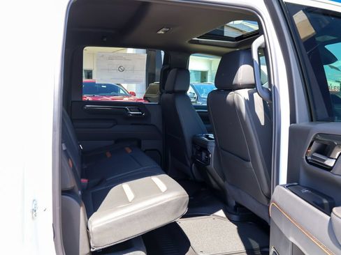 New 2026 GMC Sierra 3500 AT4 w/ AT4 Premium Plus Package AWD/4WD image 33
