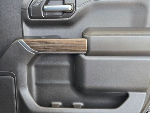 Used 2022 Chevrolet Silverado 1500 LT image 28