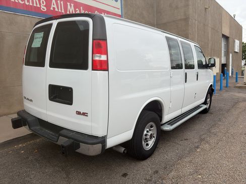Used 2024 GMC Savana 2500 w/ Driver Convenience Package RWD image 5