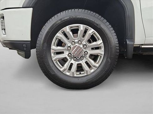 Used 2021 GMC Sierra 2500 Denali w/ Denali Ultimate Package AWD/4WD image 25