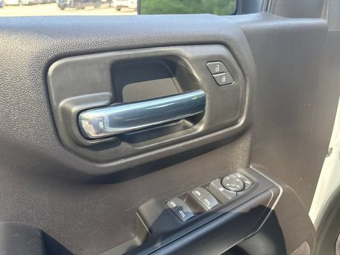 Used 2024 Chevrolet Silverado 1500 Custom Trail Boss AWD/4WD image 17