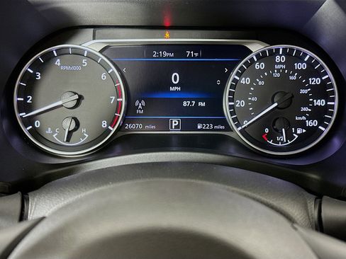 Used 2025 Nissan Sentra SV image 18