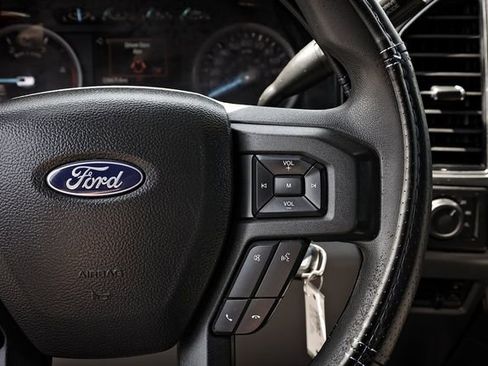 Used 2022 Ford F350 XLT w/ Camper Package AWD/4WD image 17