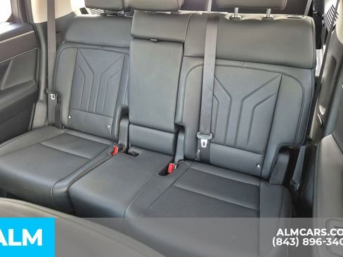 Used 2025 Hyundai Santa Fe SEL FWD image 10
