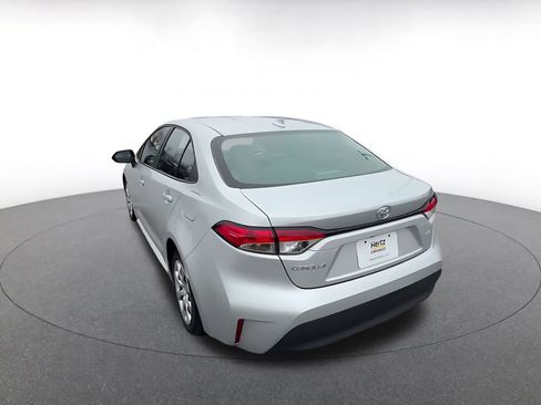 Used 2025 Toyota Corolla LE image 11