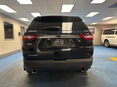 Used 2020 Chevrolet Traverse LT image 7