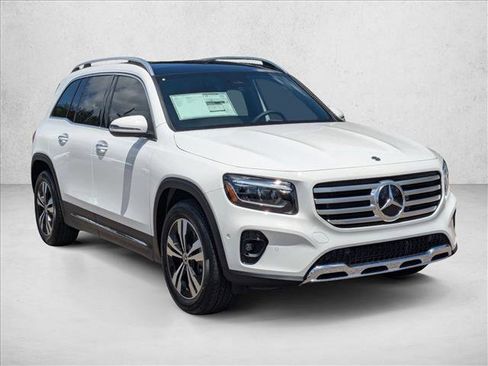Used 2025 Mercedes-Benz GLB 250 image 6