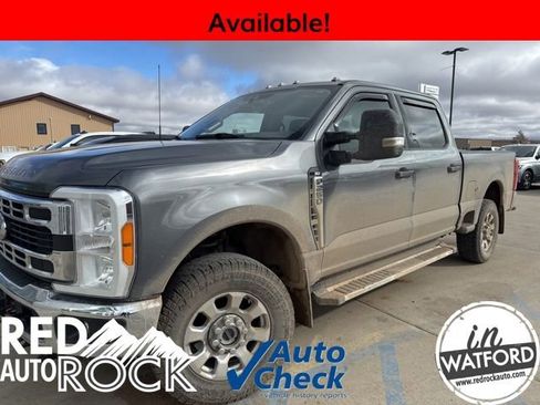 Used 2023 Ford F250 XLT image 1