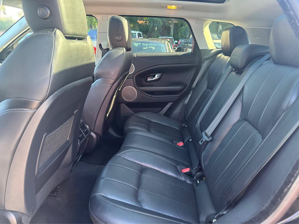 Used 2017 Land Rover Range Rover Evoque SE AWD/4WD image 10