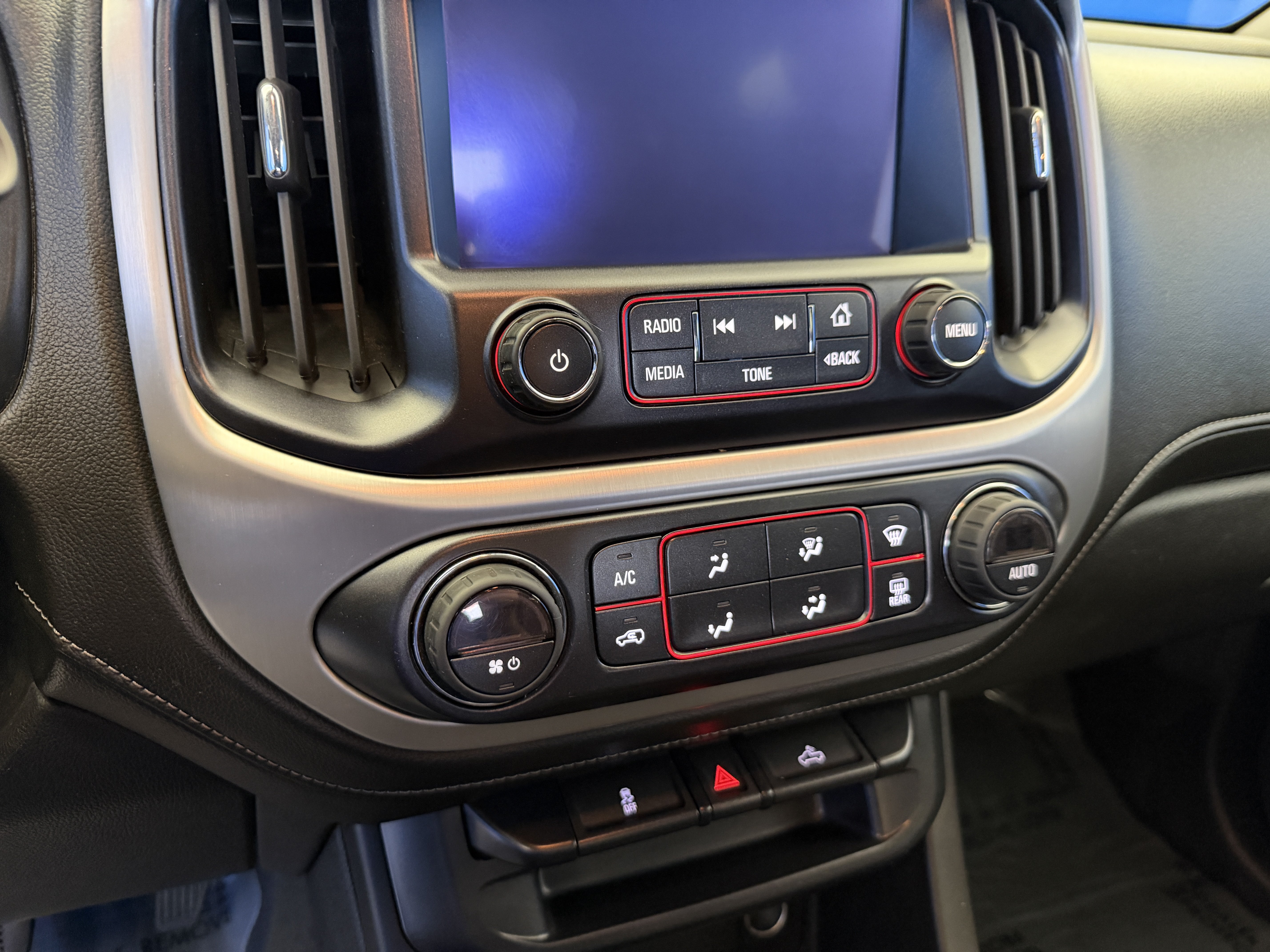 Used 2015 GMC Canyon SLE w/ SLE Convenience Package AWD/4WD image 22