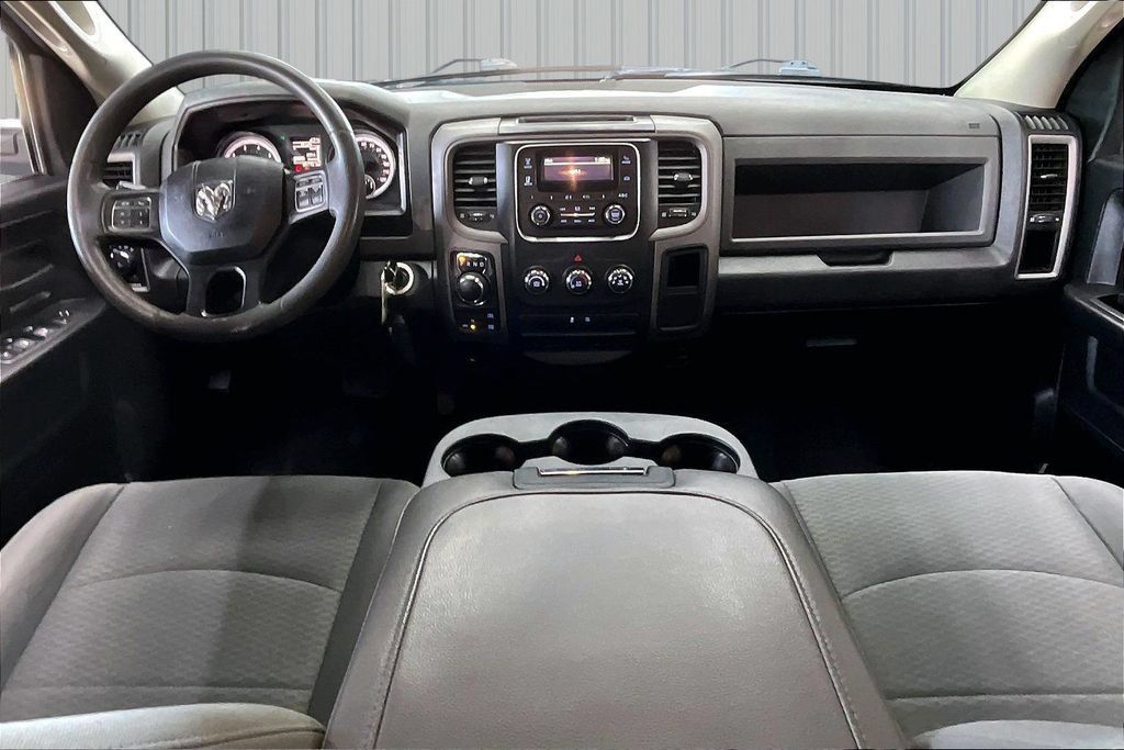 Used 2018 RAM 1500 Express AWD/4WD image 7