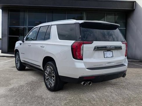 Used 2023 GMC Yukon Denali Ultimate AWD/4WD image 4