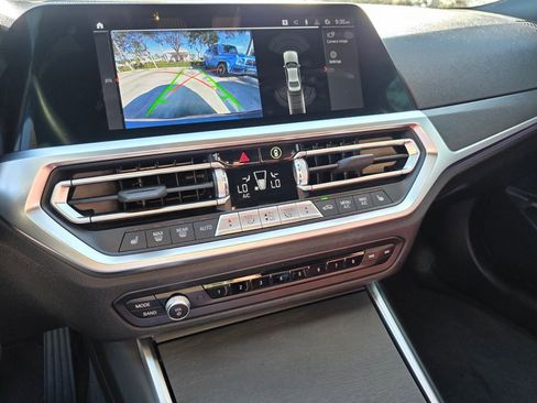 Certified 2022 BMW 330i Sedan w/ Premium Package 2 image 23