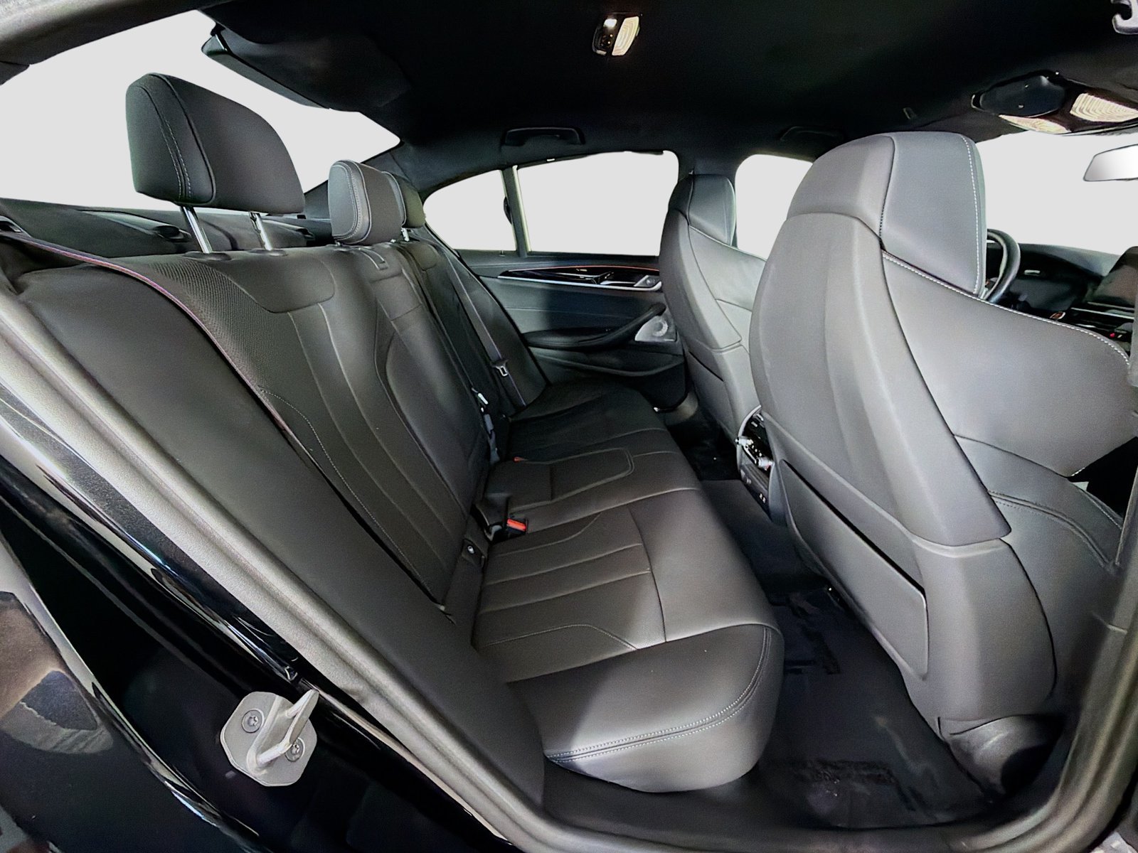 Certified 2023 BMW M5 w/ Competition Package AWD/4WD image 28