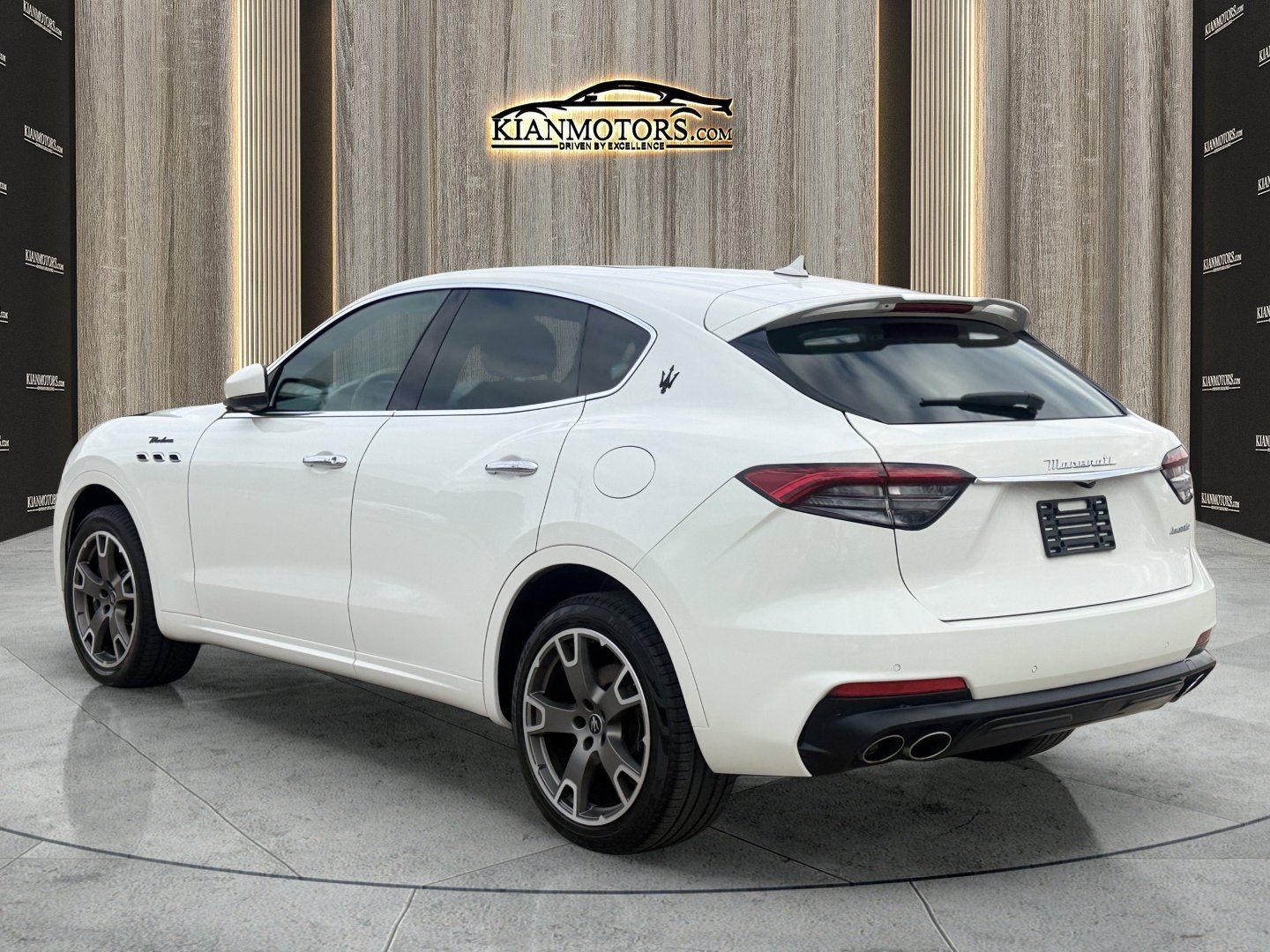 Used 2023 Maserati Levante Modena AWD/4WD image 5