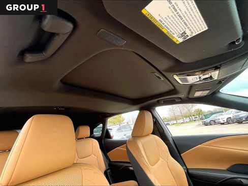 Used 2025 Lexus RX 350 Premium image 11
