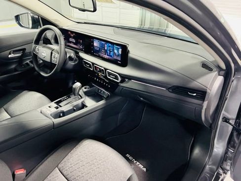 New 2026 Nissan Sentra SV w/ SV Convenience Package FWD image 30