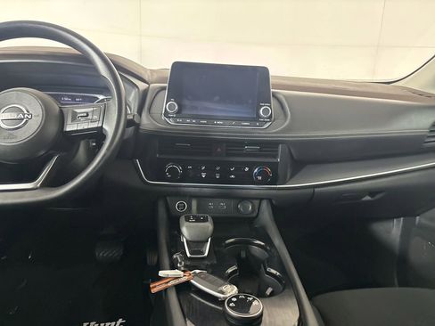 Used 2023 Nissan Rogue S image 21