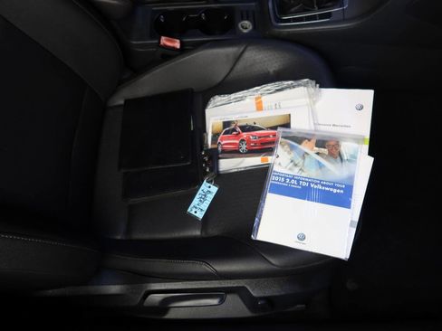 Used 2015 Volkswagen Golf TDI S FWD image 25
