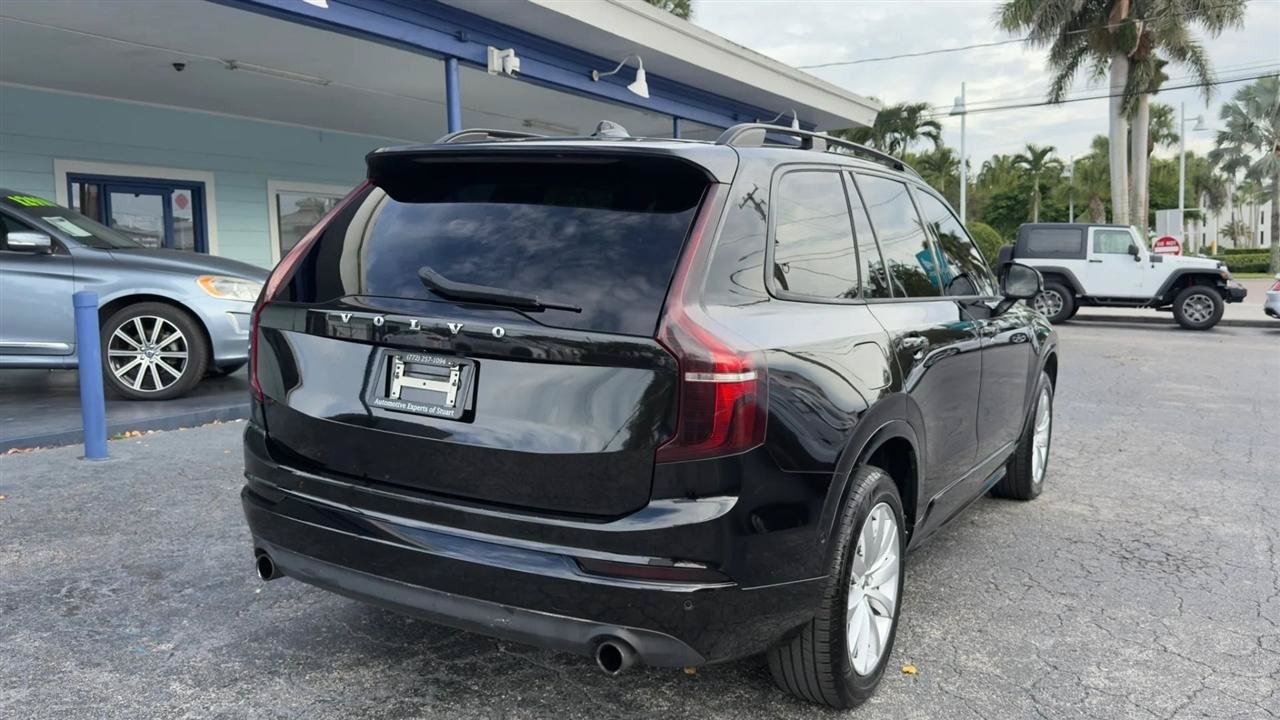 Used 2018 Volvo XC90 T5 Momentum w/ Convenience Package FWD image 5