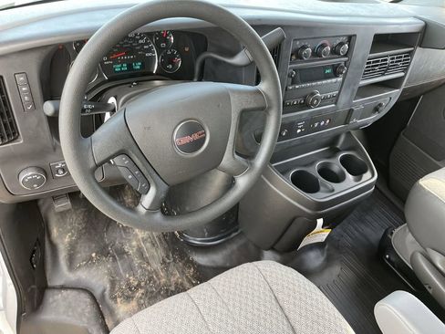 New 2025 GMC Savana 2500 Extended w/ Driver Convenience Package RWD image 10